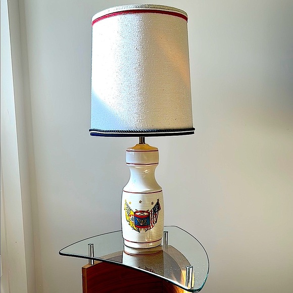 Patriotic Elegance: Red, White & Blue Mega Tall Table Lamp – Exquisite Luxury - Picture 7 of 12